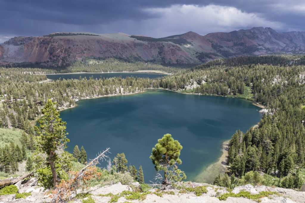 Best Hikes At Beautiful Mammoth Lakes, California - Pine Coast Hiking